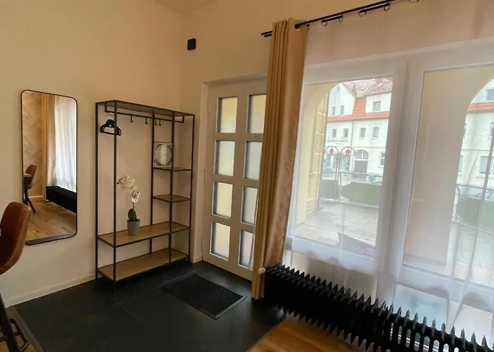 Schulerhaus * 斯特滕阿卡顿玛